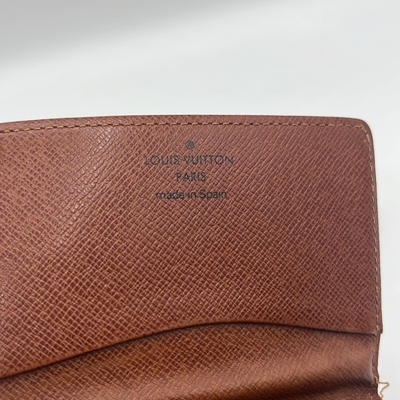 Louis Vuitton Monogram Card Holder Wallet - Picture 6 of 13